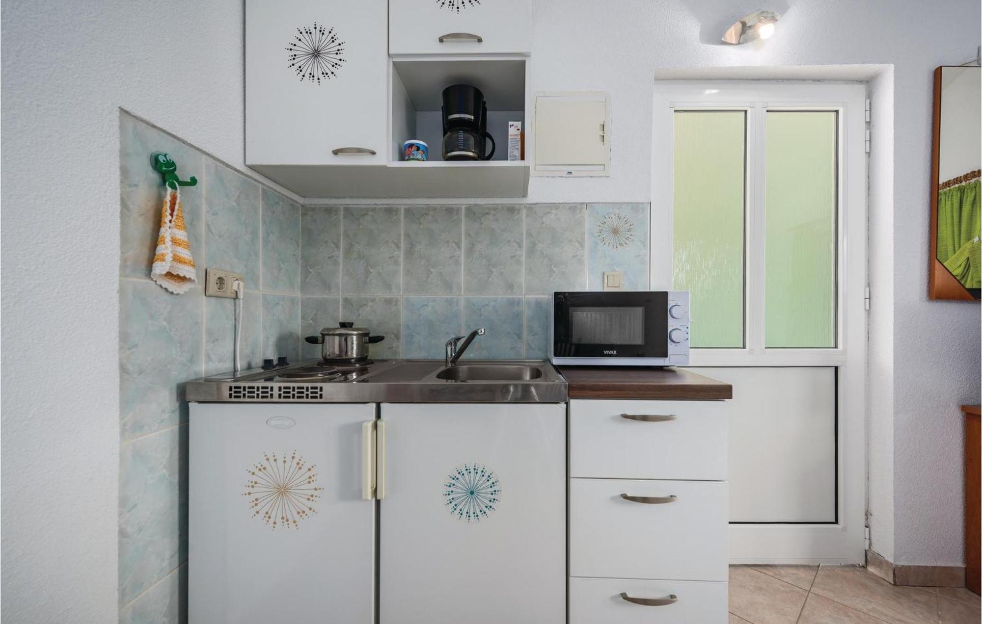 Cozy Apartment In Sv,Lovrec With Kitchen Jakici Экстерьер фото