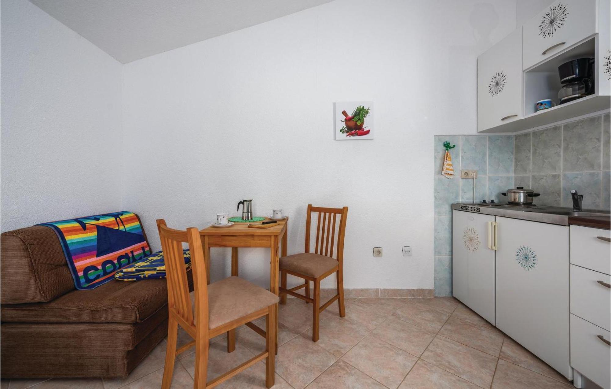 Cozy Apartment In Sv,Lovrec With Kitchen Jakici Экстерьер фото